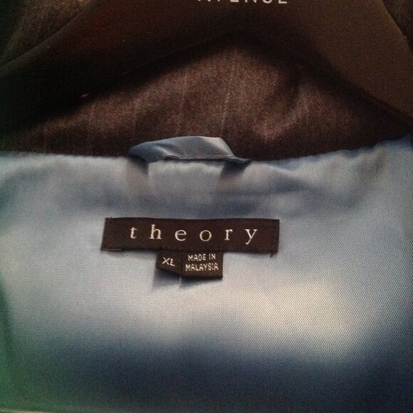 Theory Men's X-Large Dark Gray Pinstripe Puffer Coat - Never Worn - Picture 2 of 8